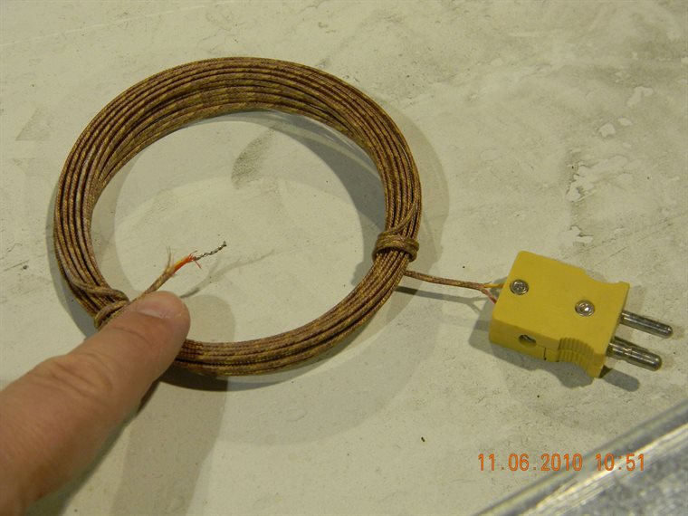 A thermocouple with its wire and connector
