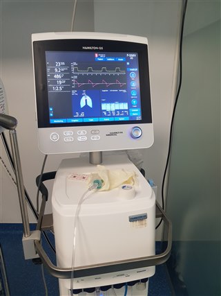 Medical ventilator, a low pressure drop gas flow application
